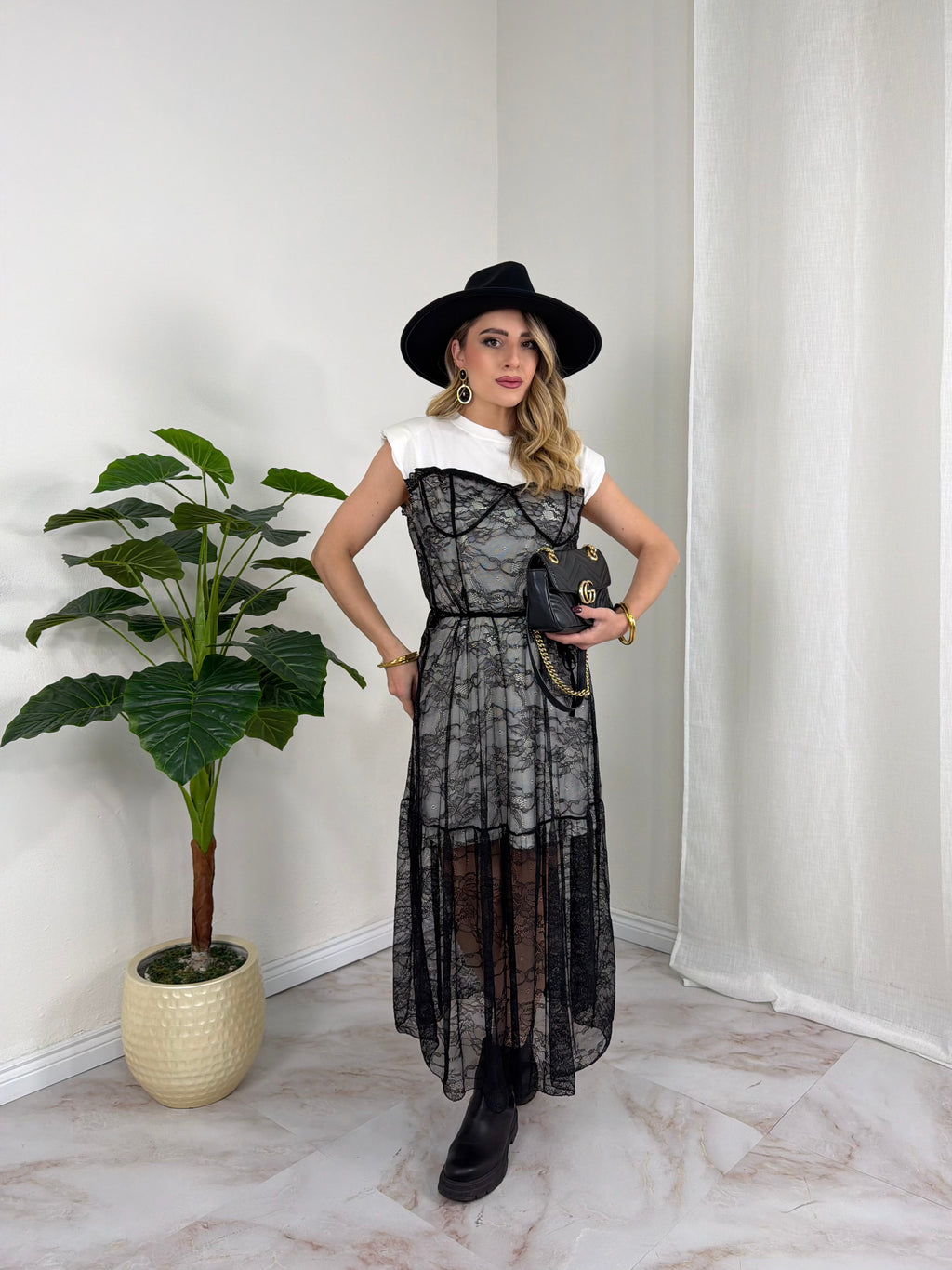 DRESS BLACK REBEL
