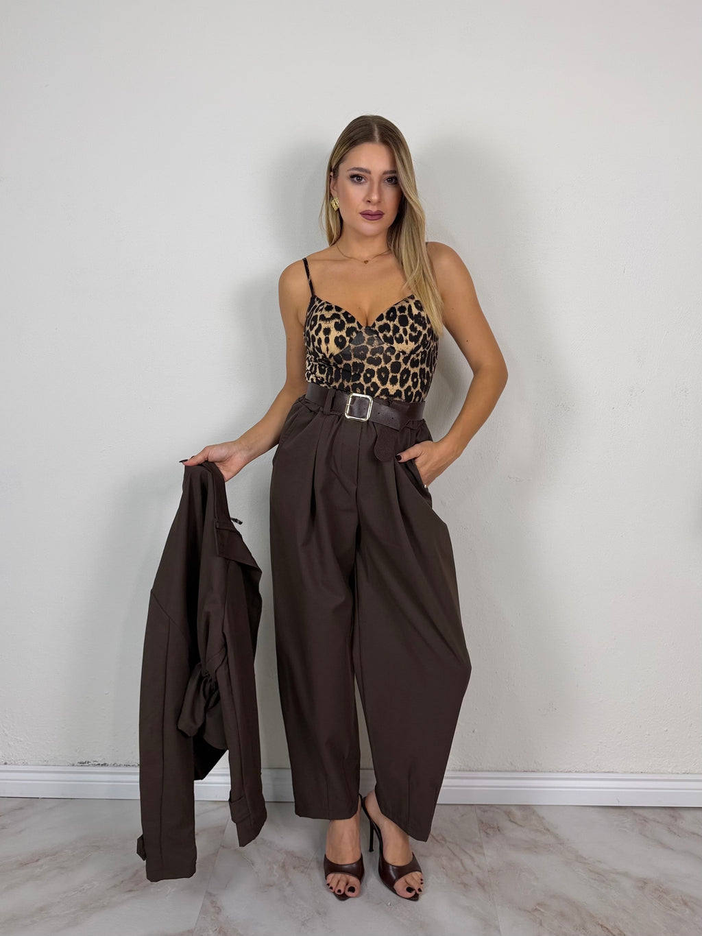 PANTALONE + CINTURA LOREN