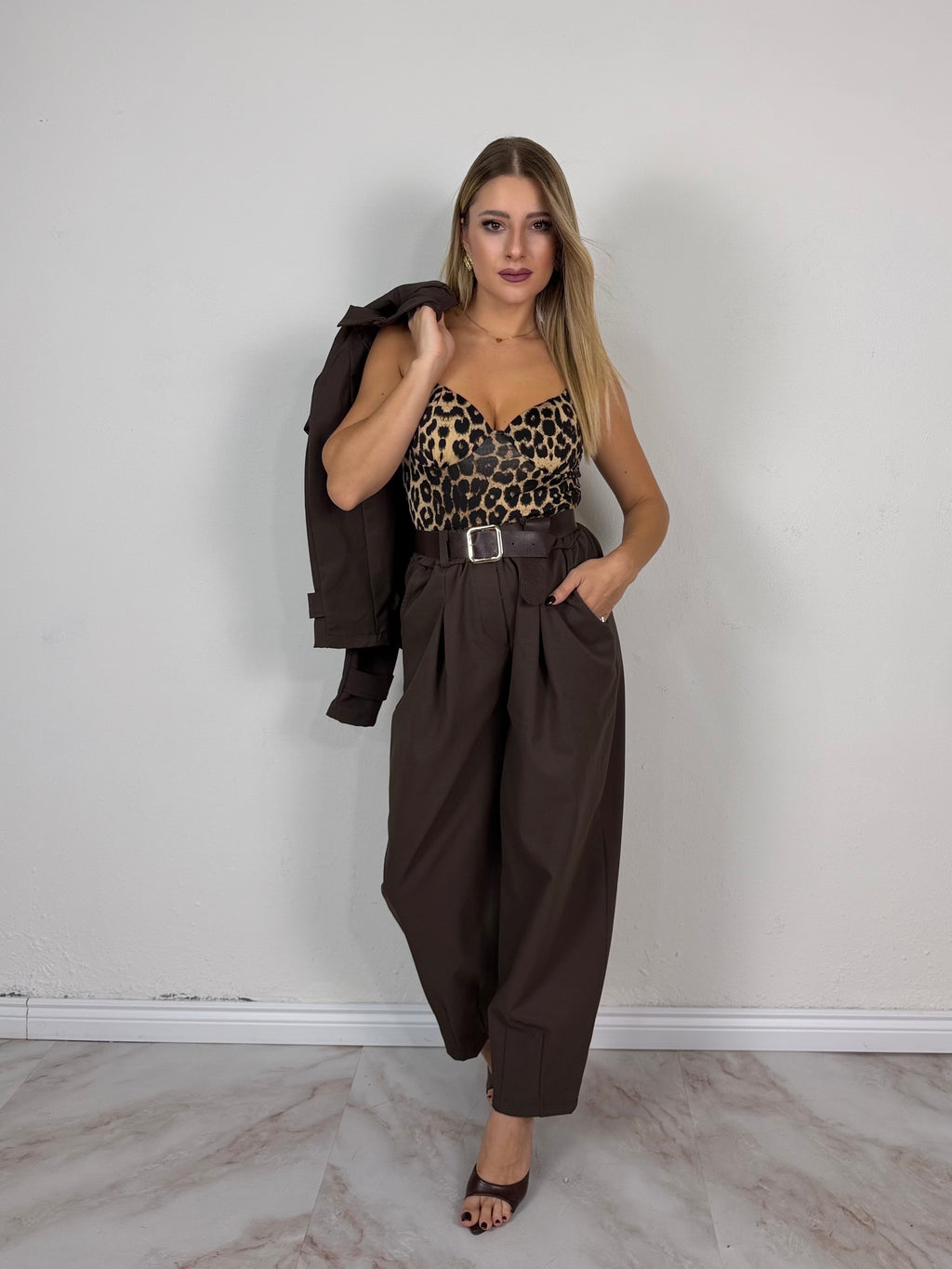 PANTALONE + CINTURA LOREN