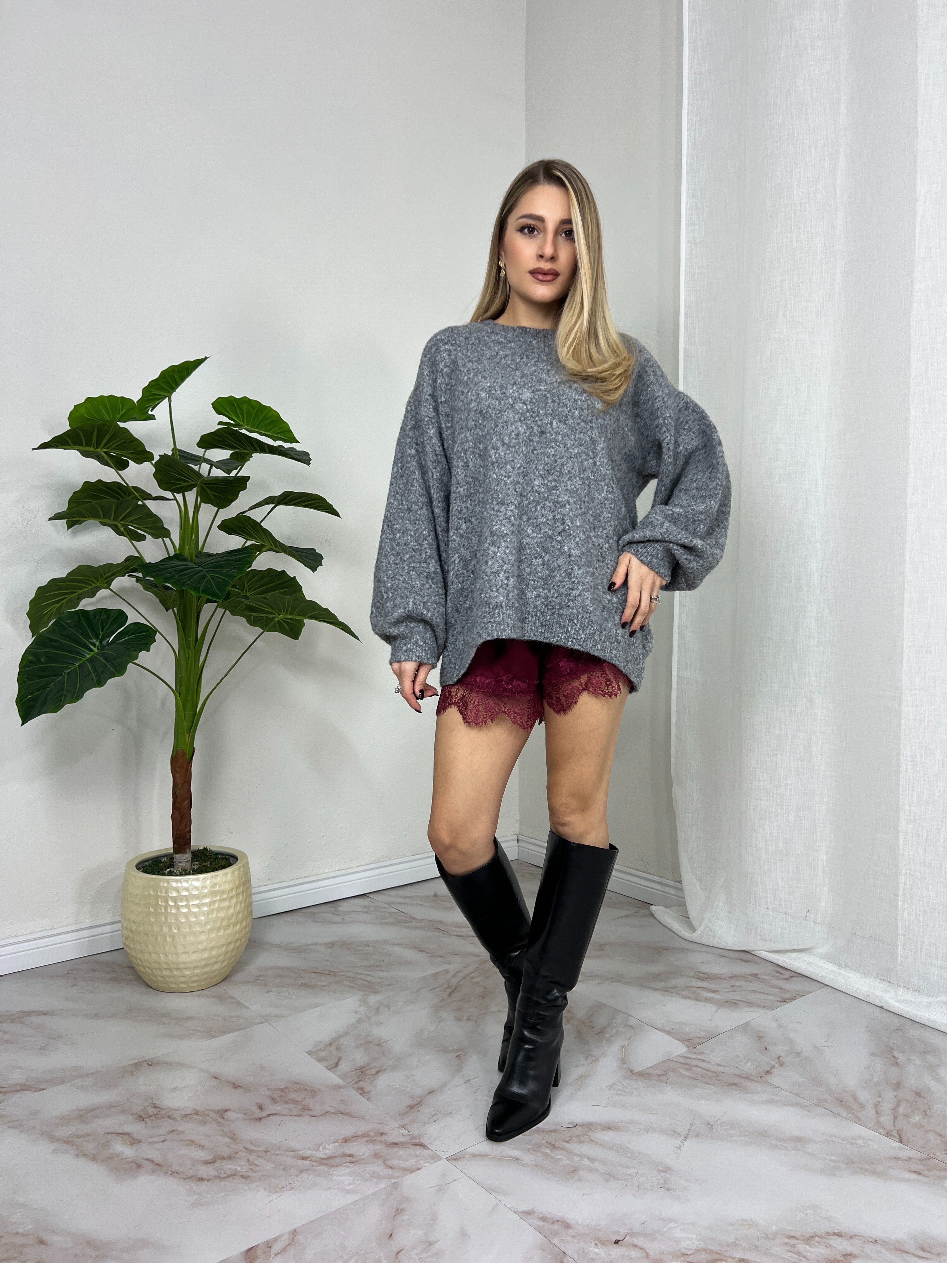 MAGLIONE LAVINIA