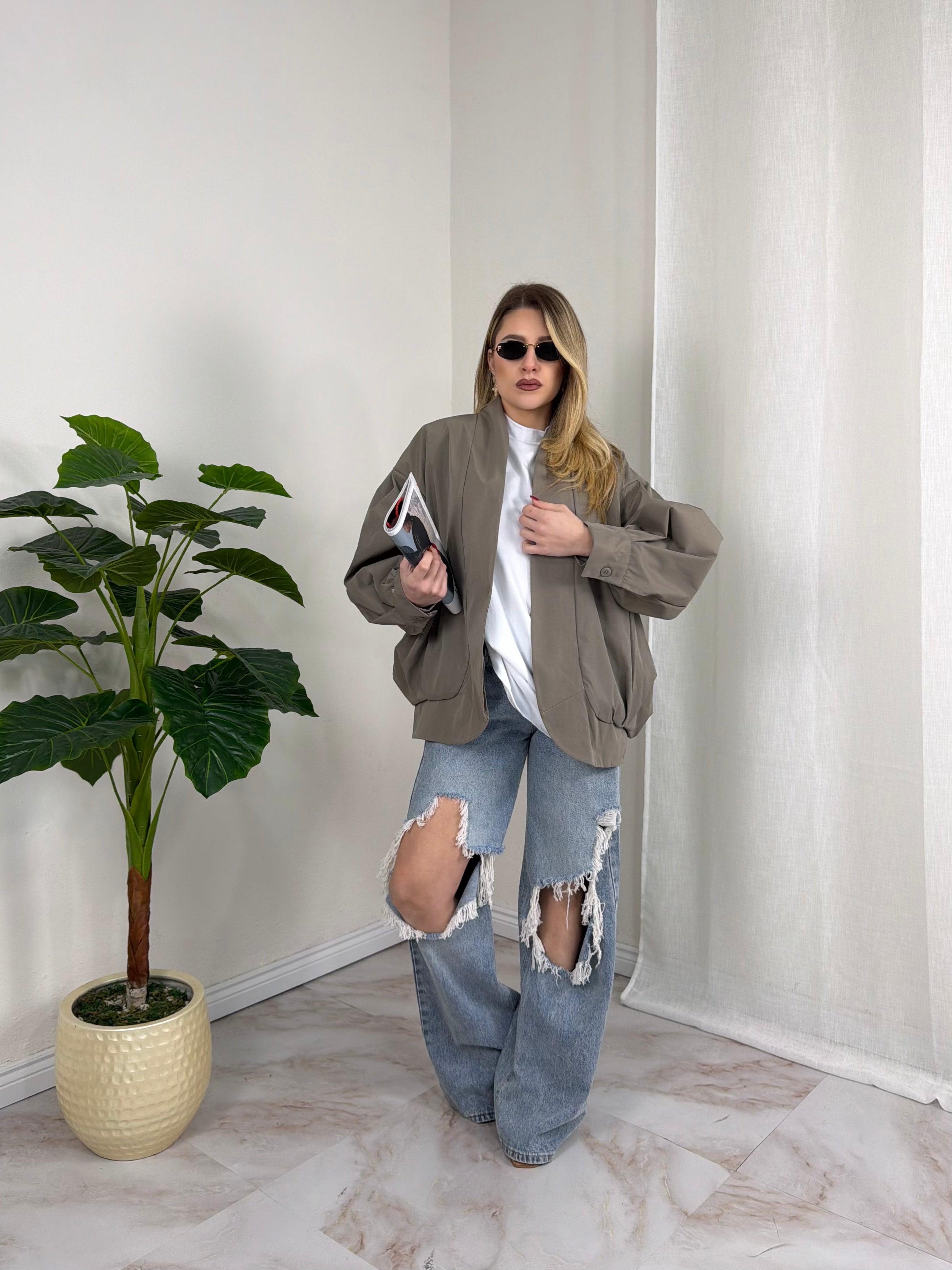 TRENCH OVER MANHATTAN